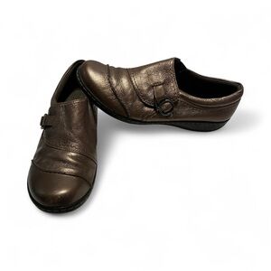 Clarks Size 9M Slip-On Shoes Metallic Brown - Bronze Leather Comfort